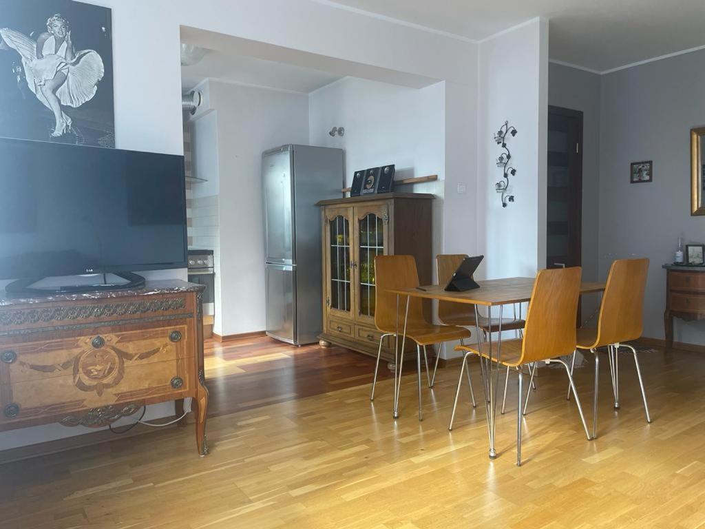 Kamienica Gdynska 35 Apartment Gdynia Bagian luar foto
