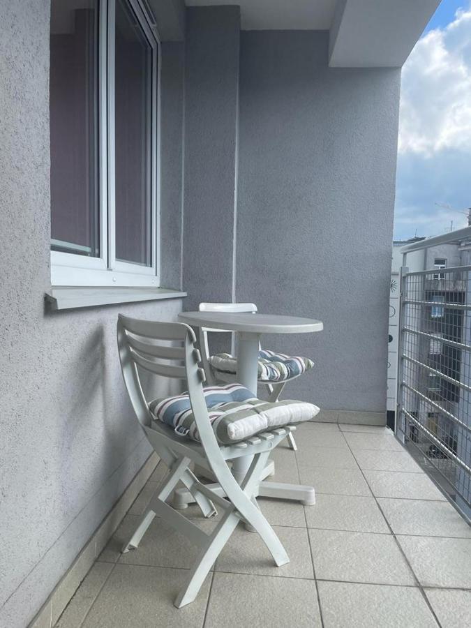 Kamienica Gdynska 35 Apartment Gdynia Bagian luar foto